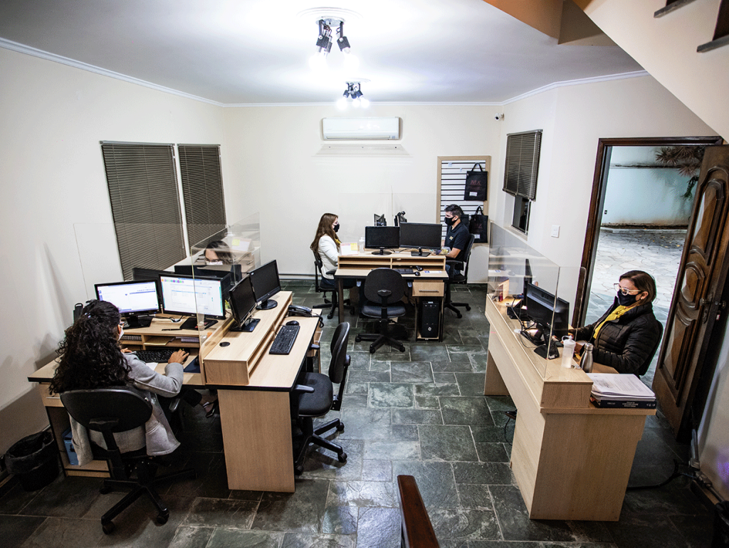 Trabalho no escritório de contabilidade