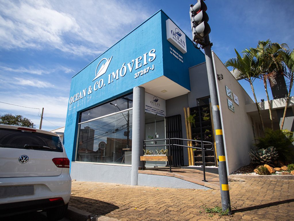 Entrada da imobiliária