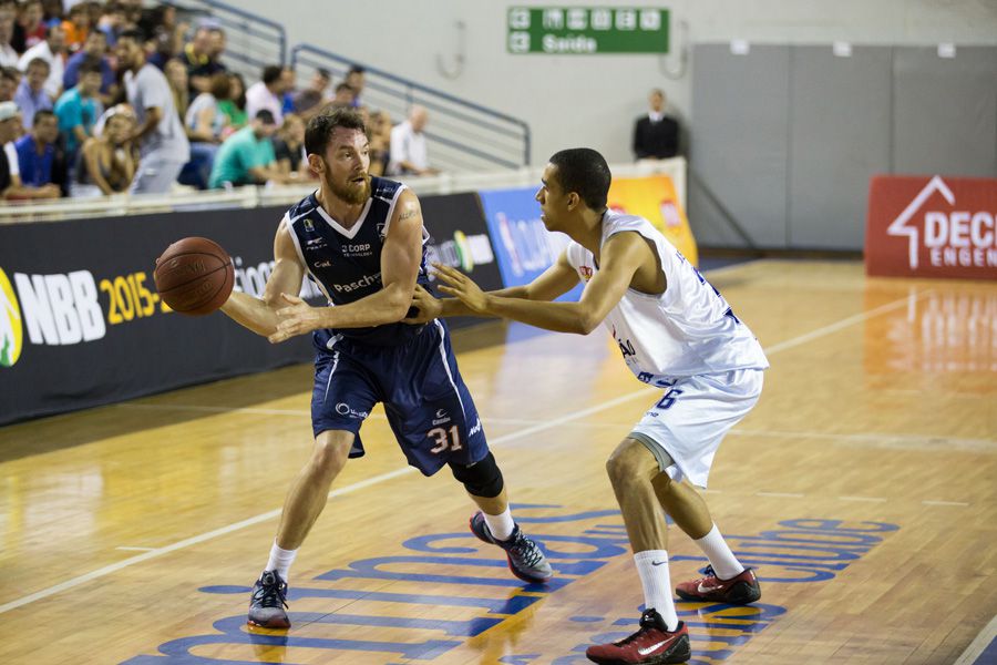 basquete bauru