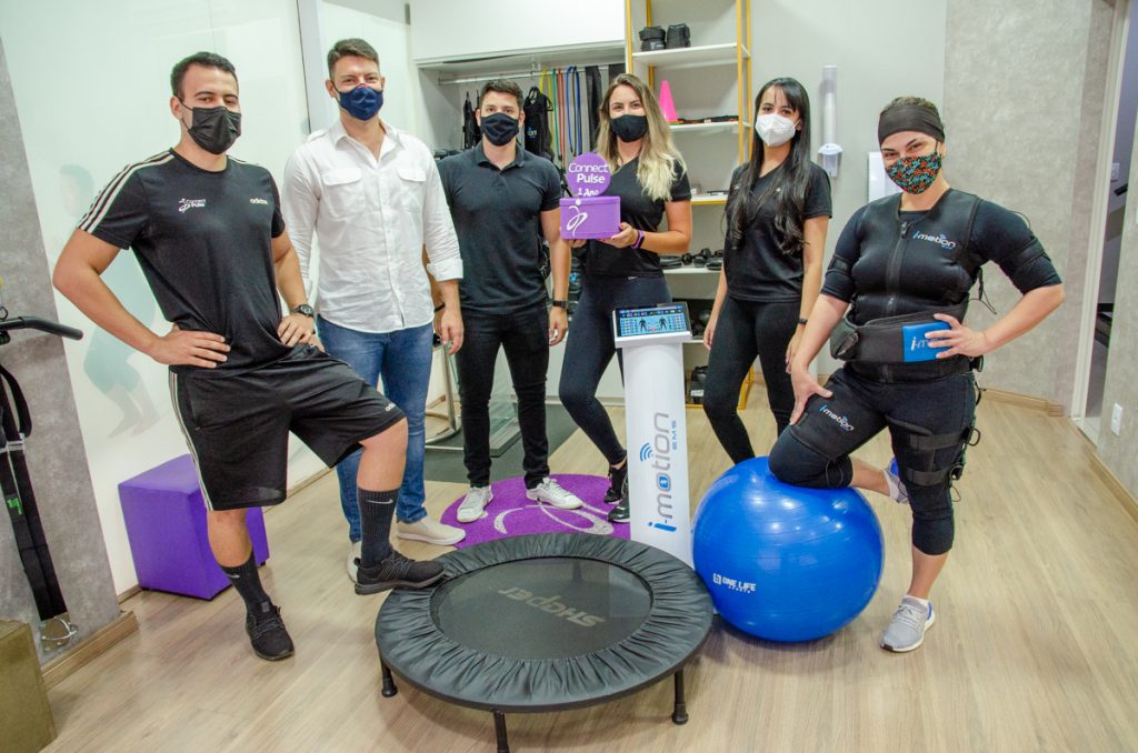 Equipe de eletroestimulação muscular