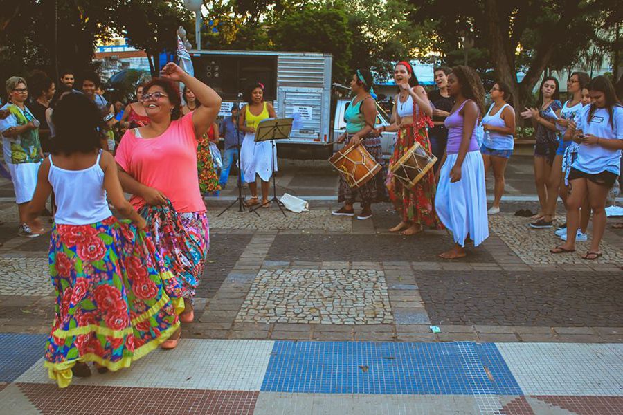 Roda de coco do Baque Mulher em Bauru
