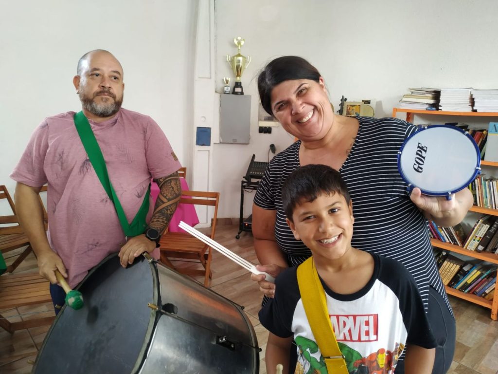 Oficinas como essa de bateria