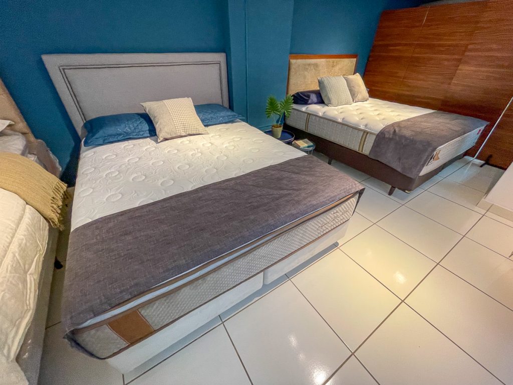 Cama e colchão