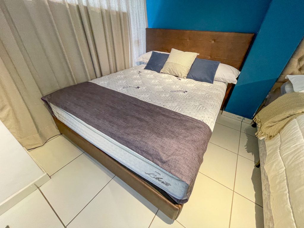 Cama e colchão