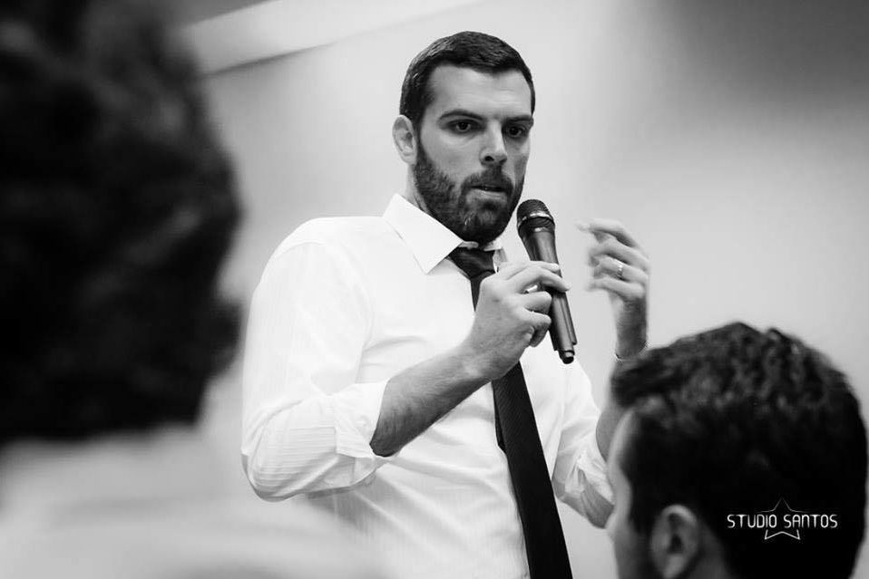 Thiago Concer em uma de suas palestras pelo país