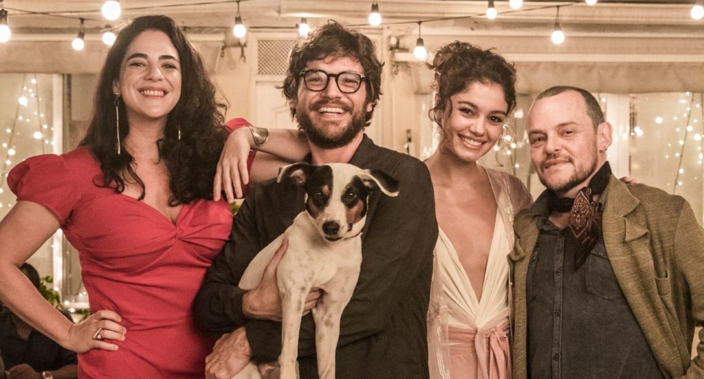 Confira 120 novidades dos streamings em abril para maratonar em casa